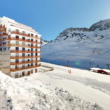 Apartment Pet Friendly In With House A Mountain View